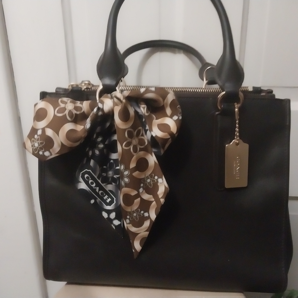 Coach Vintage Authentic Tote/Handbag VERY RARE EXC